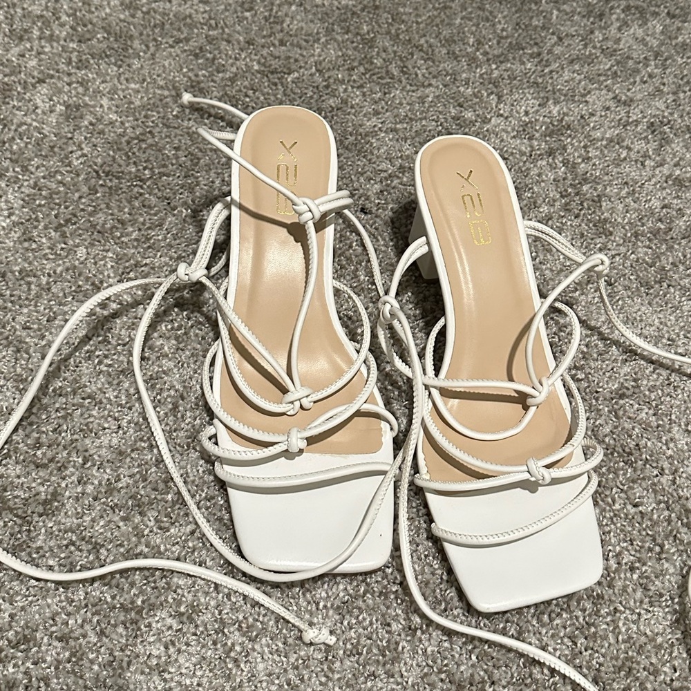heels - worn once 8.5